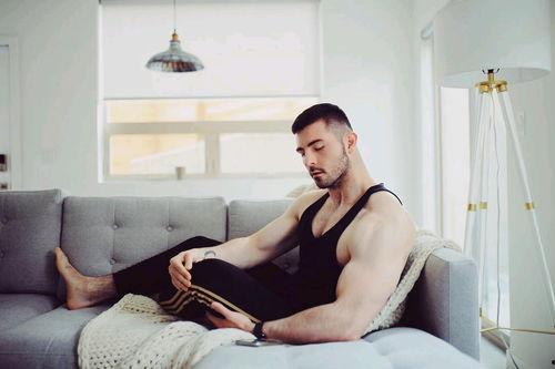 爱的男人手机在线观看,揭秘“根据爱的男人”在线观看的浪漫之旅